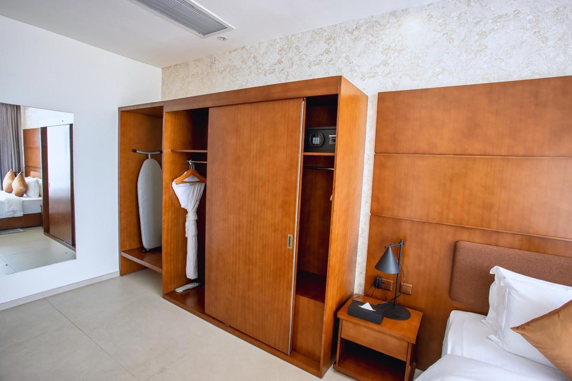 Alisa Hotel Tema Extérieur photo